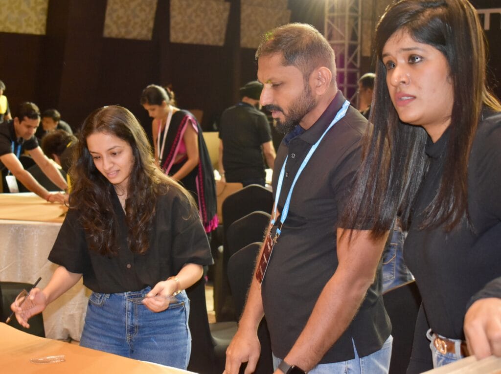 Team Mahindra Lifespace - 28